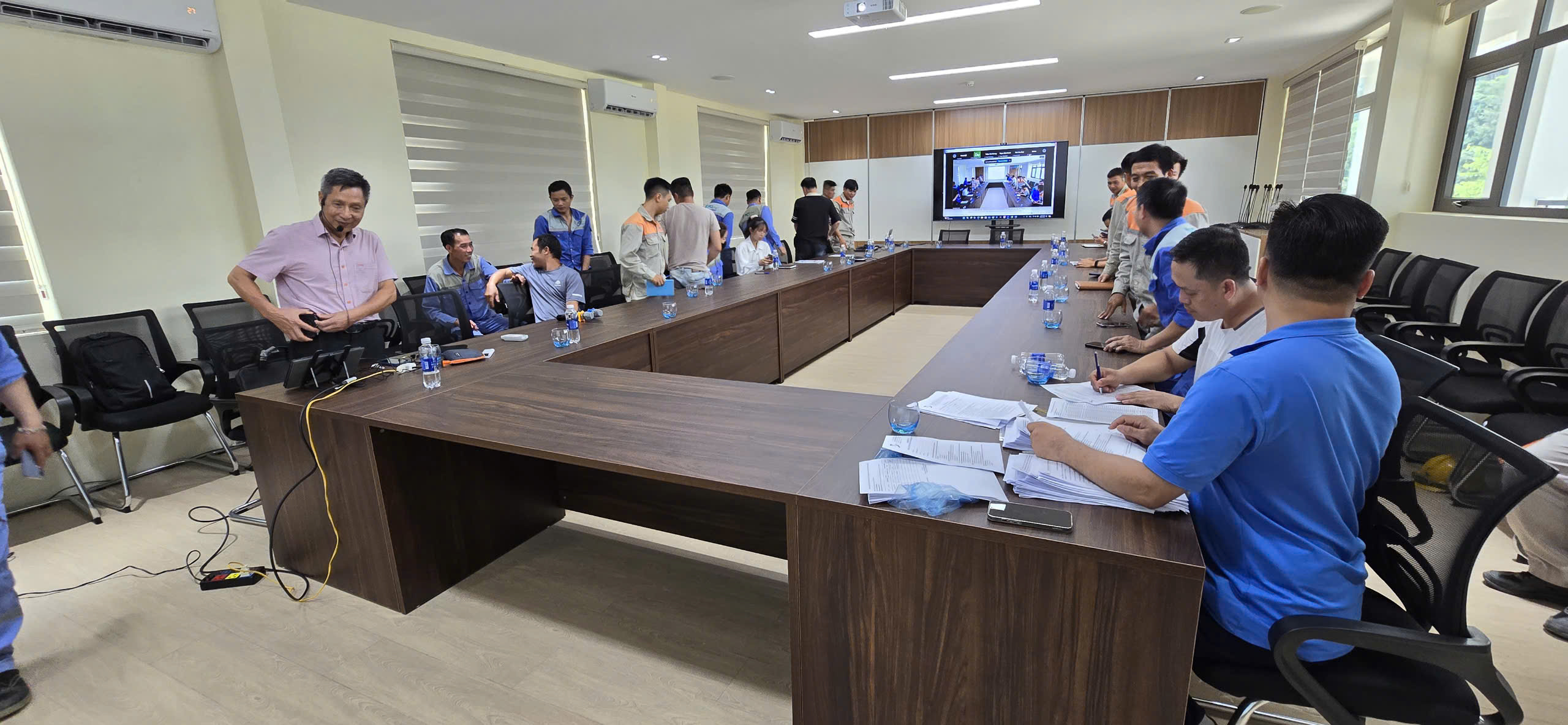 HUẤN LUYỆN AT, VSLĐ TẠI CÔNG TY CỔ PHẦN KHOÁNG SẢN TẤN PHÁT