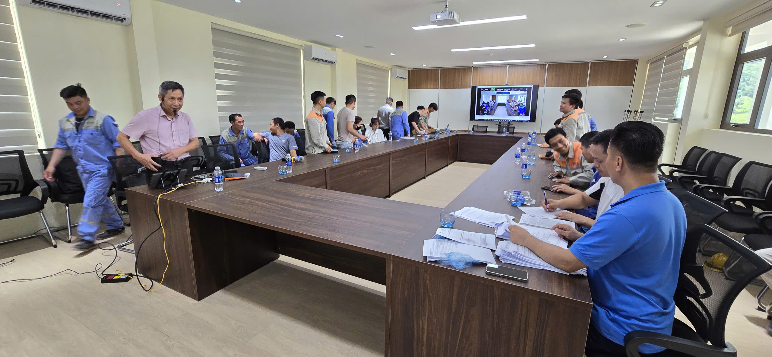 HUẤN LUYỆN AT, VSLĐ TẠI CÔNG TY CỔ PHẦN KHOÁNG SẢN TẤN PHÁT